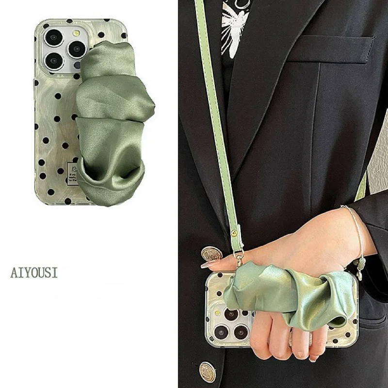 크로스 바디 목걸이형 스마트폰 케이스 이미지