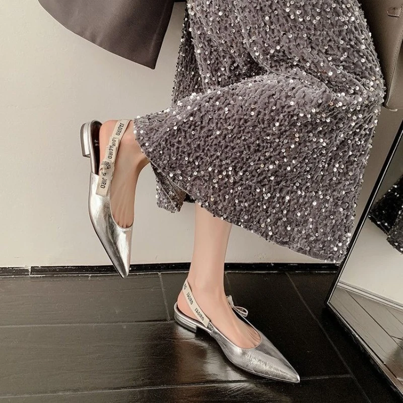 صنادل نسائية صيفية جديدة لعام 2025، صنادل مدببة بفيونكة، كعب منخفض محبوك بفم خفيف #4