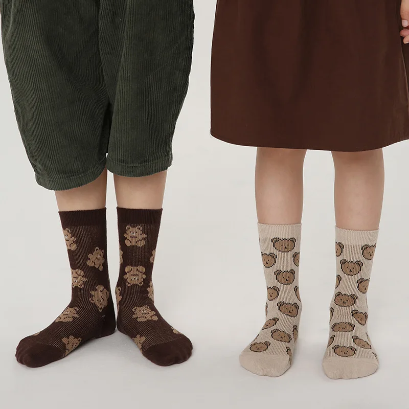 Calcetines hasta la pantorrilla para niños y niñas, medias cálidas y acogedoras de algodón con patrón de oso lindo, para otoño e invierno, novedad