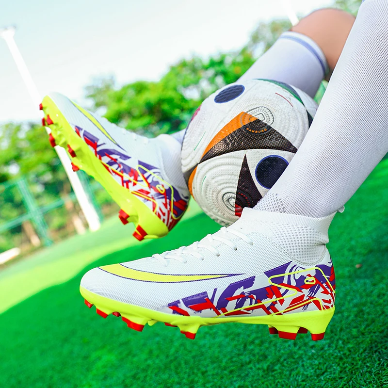 New Men Soccer Shoes Grass Professional Training Football Shoes Society Cleats Football Field Boots Fast Indoor Sneaker Non Slip