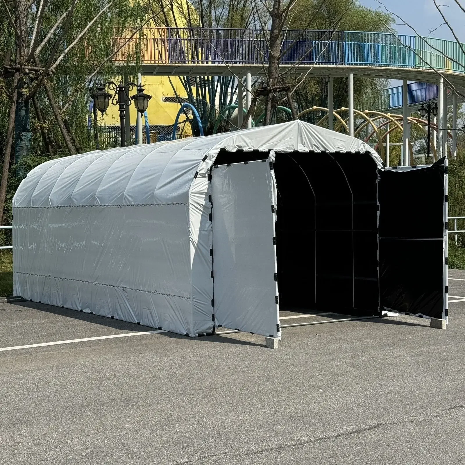 Nouvelle conception de garages pour voitures en bâche, tentes de voiture d'hiver à structure en acier, auvents portables, abris portables, remises extérieures