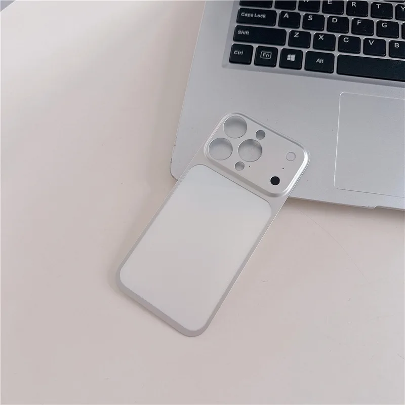غطاء حماية خلفي لهاتف iPhone 16 15 14 13 Pro Max مع واقي عدسة الكاميرا المزيفة