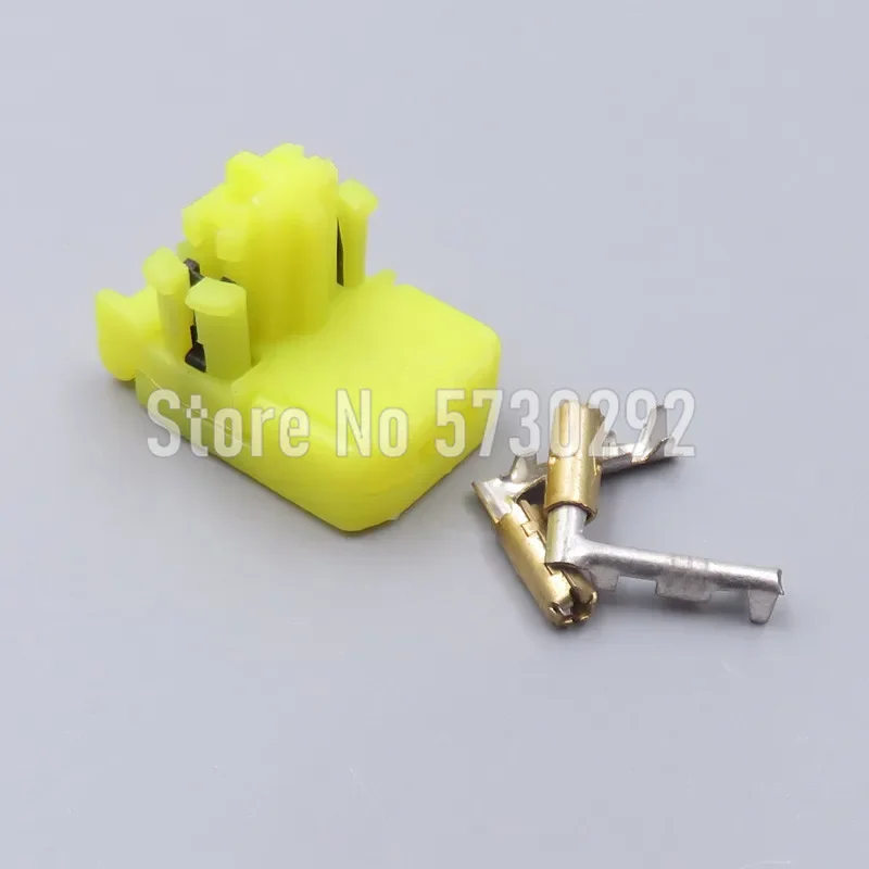 2P 1612121-4 Automo…