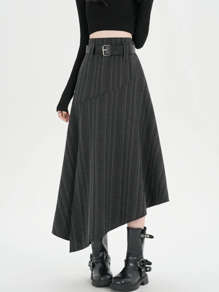 Blazer a righe asimmetrico minimalista da donna Design in tessuto Gonna a trapezio Gonne longuette a vita alta con spacco laterale Abbigliamento da ufficio autunnale