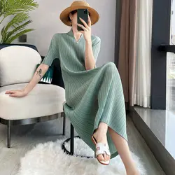 Pleated dress short sleeved summer 2024 new loose bottomed V-neck high-end temperament long  vestido feminino