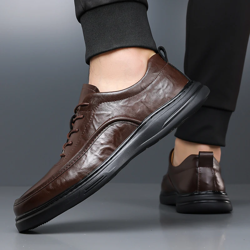 New Men Big‑Toe Business Leather Shoes Fashion Casual Men Footwear Thick‑Sole British Style Small Leather Shoes