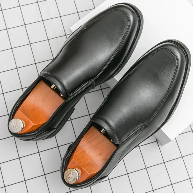 

Flat Casual Business Shoes Men Formal British Social Leather Shoes Loafers Men Classic Walking Leather Sneakers Man Dress Shoes