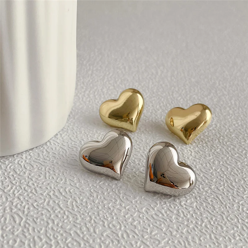 Trend New Silver Color Smooth Surface Love Heart Shaped Stud Earrings Women Minimalist Fashion Wedding Bridal Jewelry