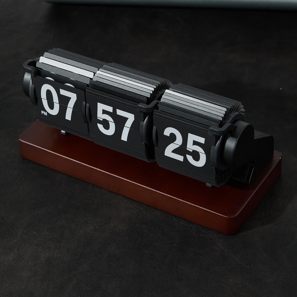 Thumbnail 4 - #79 Cheap Desk Clocks Worth Buying