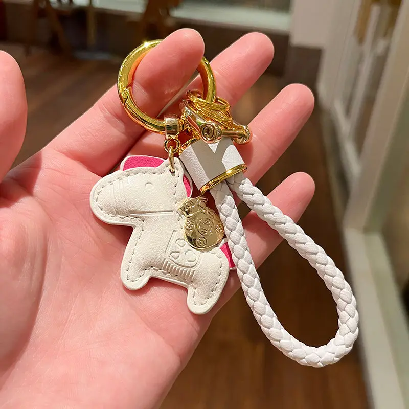 1 Piece Pu Leather Horse-Shaped Keychain - Vibrant Orange and Blue Color Scheme, Woven Rope and Metal Ring Buckle, Valentine's Day Gift, Bag Accessory, Stylish Key Organizer, Anime-Themed Design, Durable Key Chain view 6