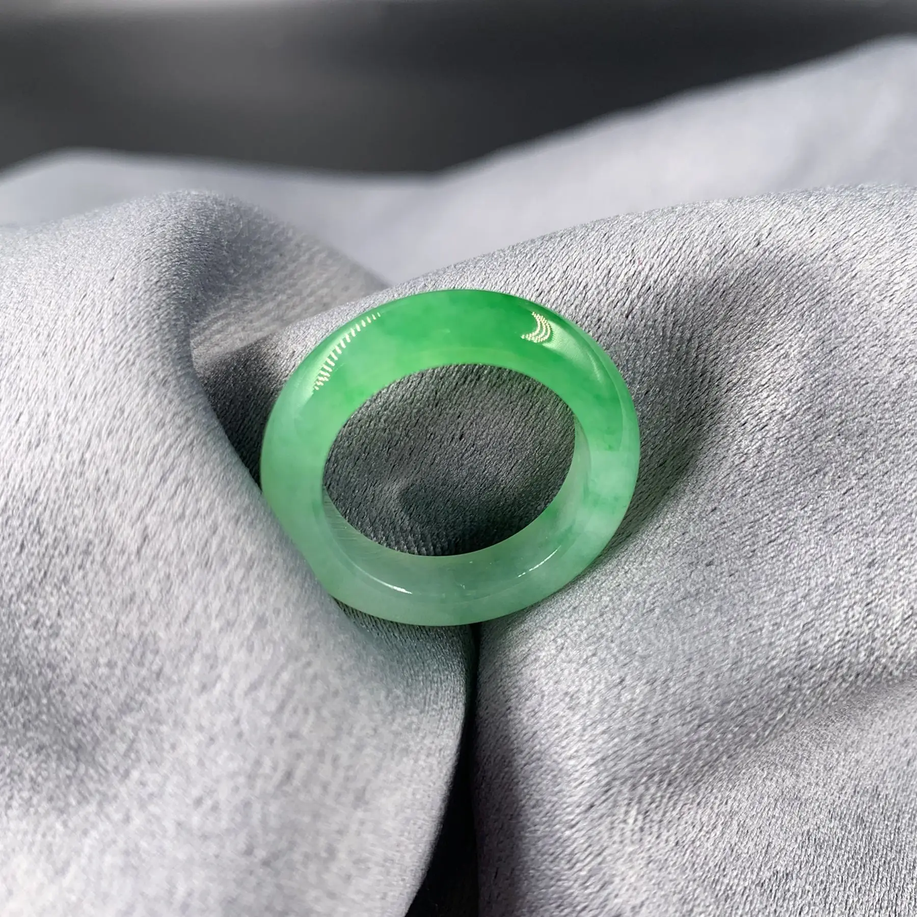 

Natural 100%real green Myanmar jadeite ring, handmade sculpture simple jade ring, women party wedding jewelry gift rings for men