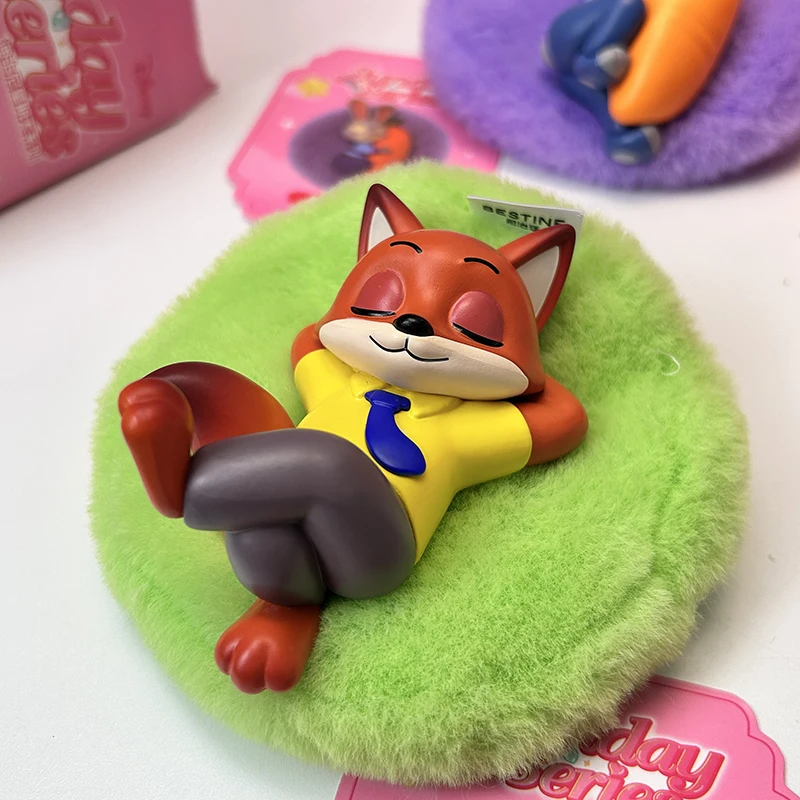 

Sunday Fragrant Bag Series Aromatherapy Desktop Decor Cute Refrigerator Magnet Blind Box Trendy Toy Gift For Friends And Kids