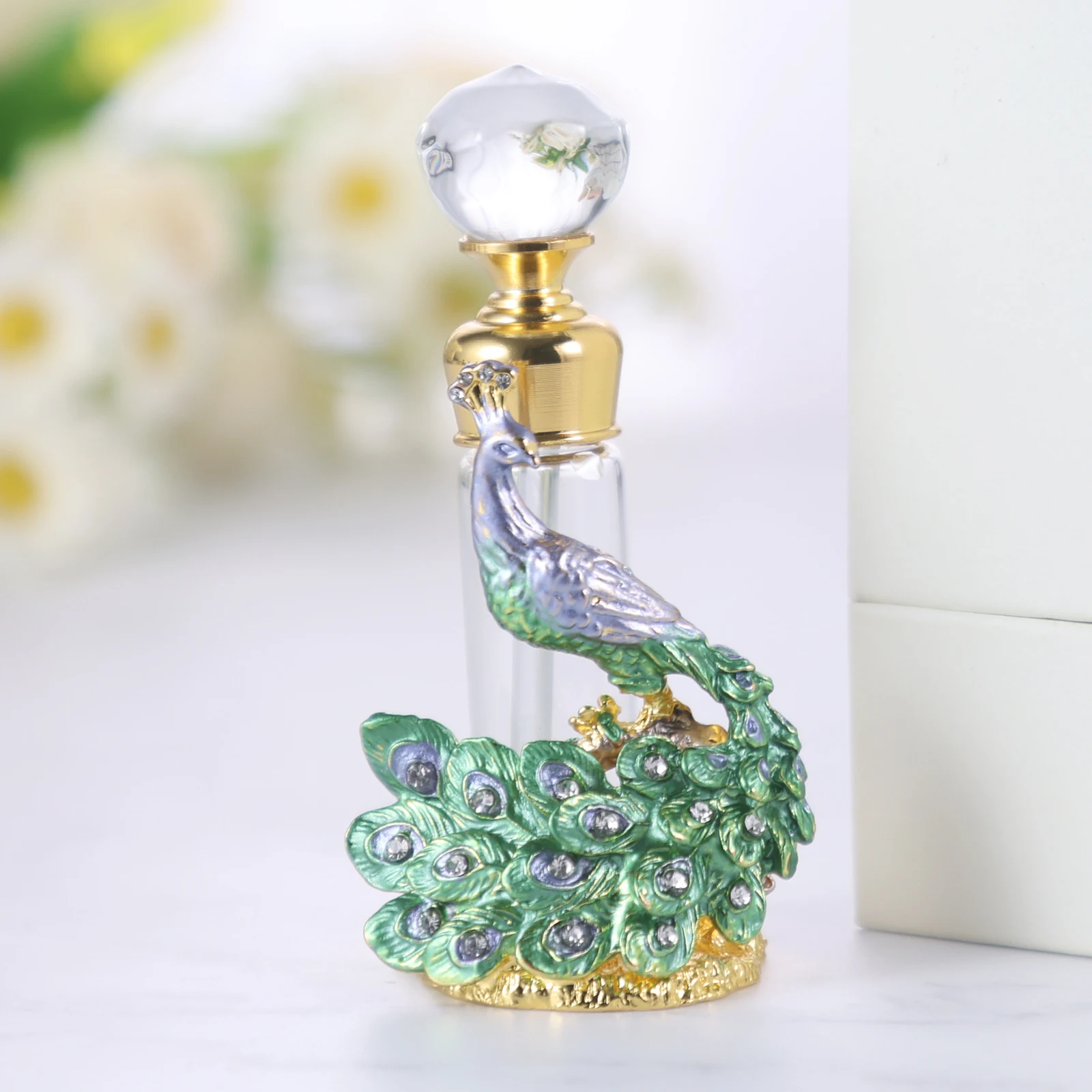 

7ml 3D Peacock Mini Empty Perfume Bottle Metal Enamel Green&Gold Sculpture Diamond Cap Clear Tube Dripper Gift Box Beauty Jar