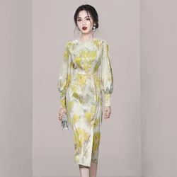 2026 New Runway Fashion Autumn Bodycon Dress Women Round Collar Flower Print Yellow Beading Lantern Sleeve Female Split Vestidos