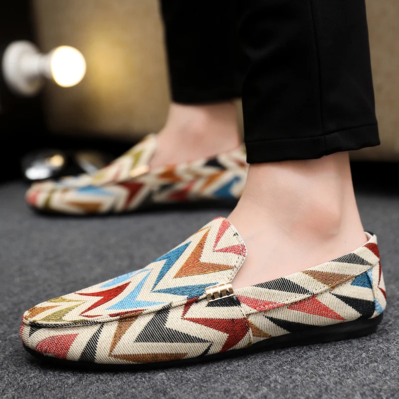 Gorące Tanie Męskie Mokasyny Modne Drukowane Wygodne Płócienne Płaskie Buty Męskie Wsuwane Buty Do Prowadzenia Samochodu Duży Rozmiar 46 zapatos de hombre