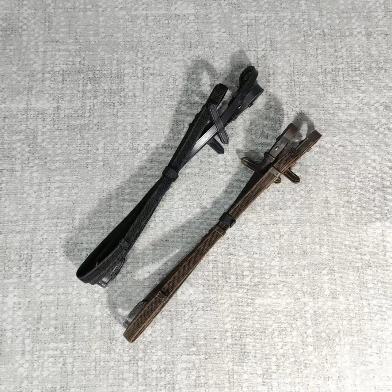british-style-rubber-particle-anti-slip-leather-reins-black-brown-water-bit-accessories-obstacle-canary-equipment-02