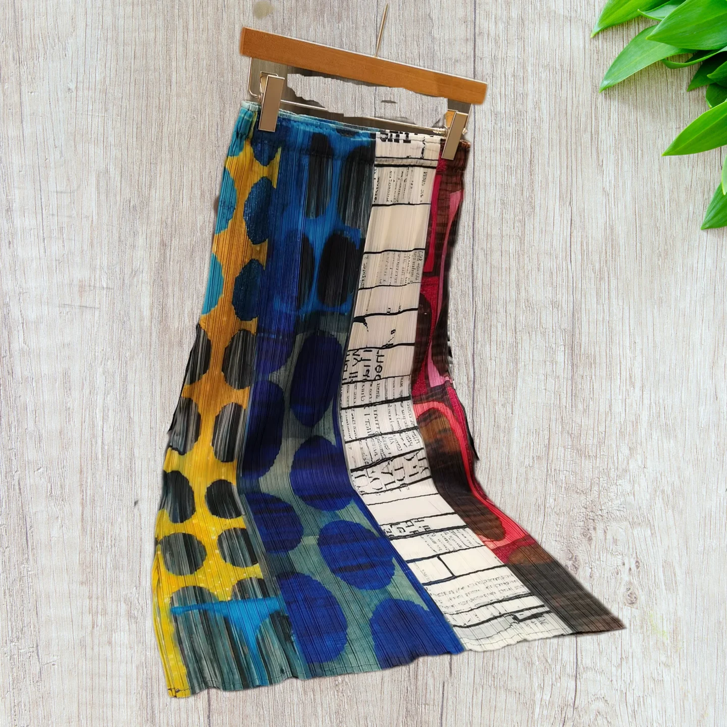 

Miyake Summer New Skirt Niche High-end Resort Style Classic Printing Temperament Versatile Plisse Thin Medium and Long Skirt