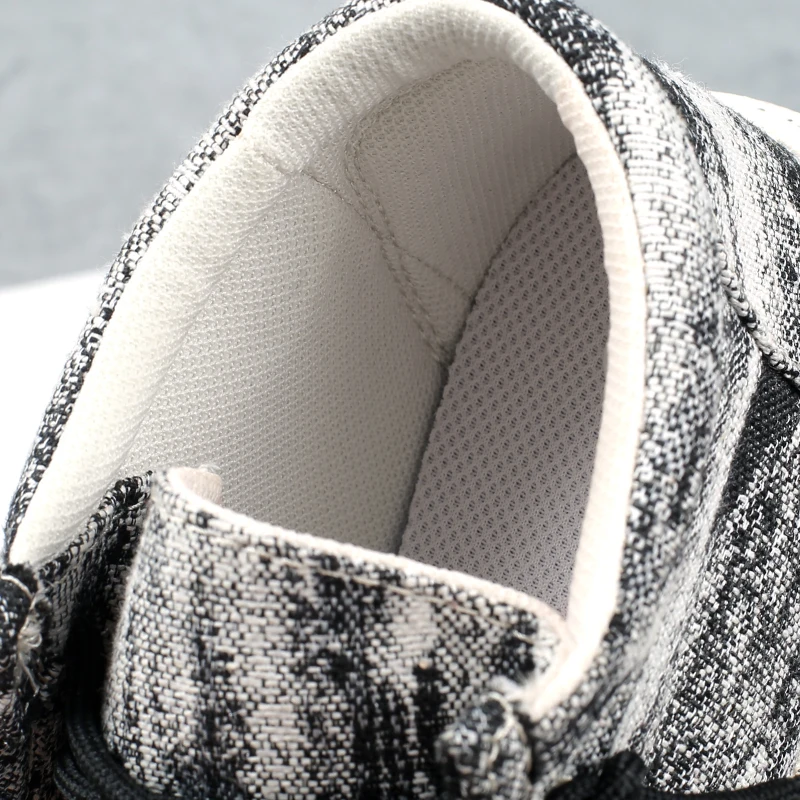 Spring New High Top Women's Shoes One Step Legged Loafers Fashionable Lazy Shoes Comfortable and Versatile Sports Canvas Shoes