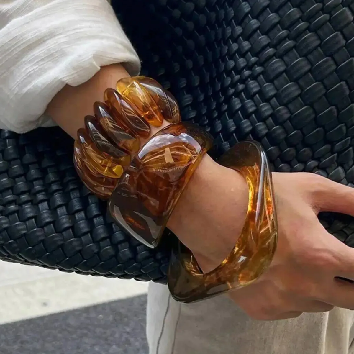

KunJoe 3 Styles Vintage Brown Coffee Thick Resin Acrylic Bangle Bracelet for Women Elegant Irregular Beaded Elastic Wide Bangle