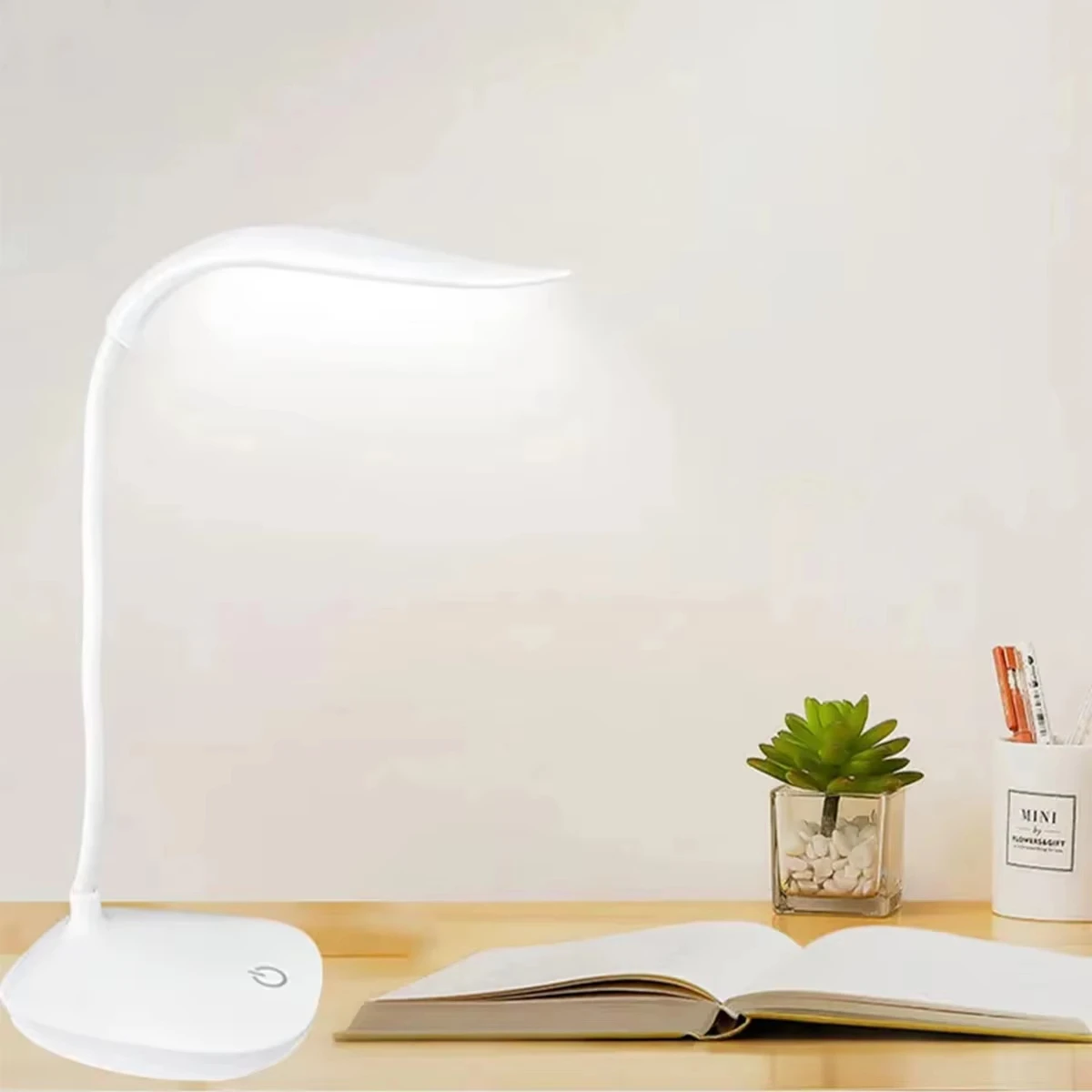 LED Desktop Desk Lamp Three Gears Touch Dimmer Lamp USB Rechargeable Lighting Learn Eye Protection Light Room Office Lighting