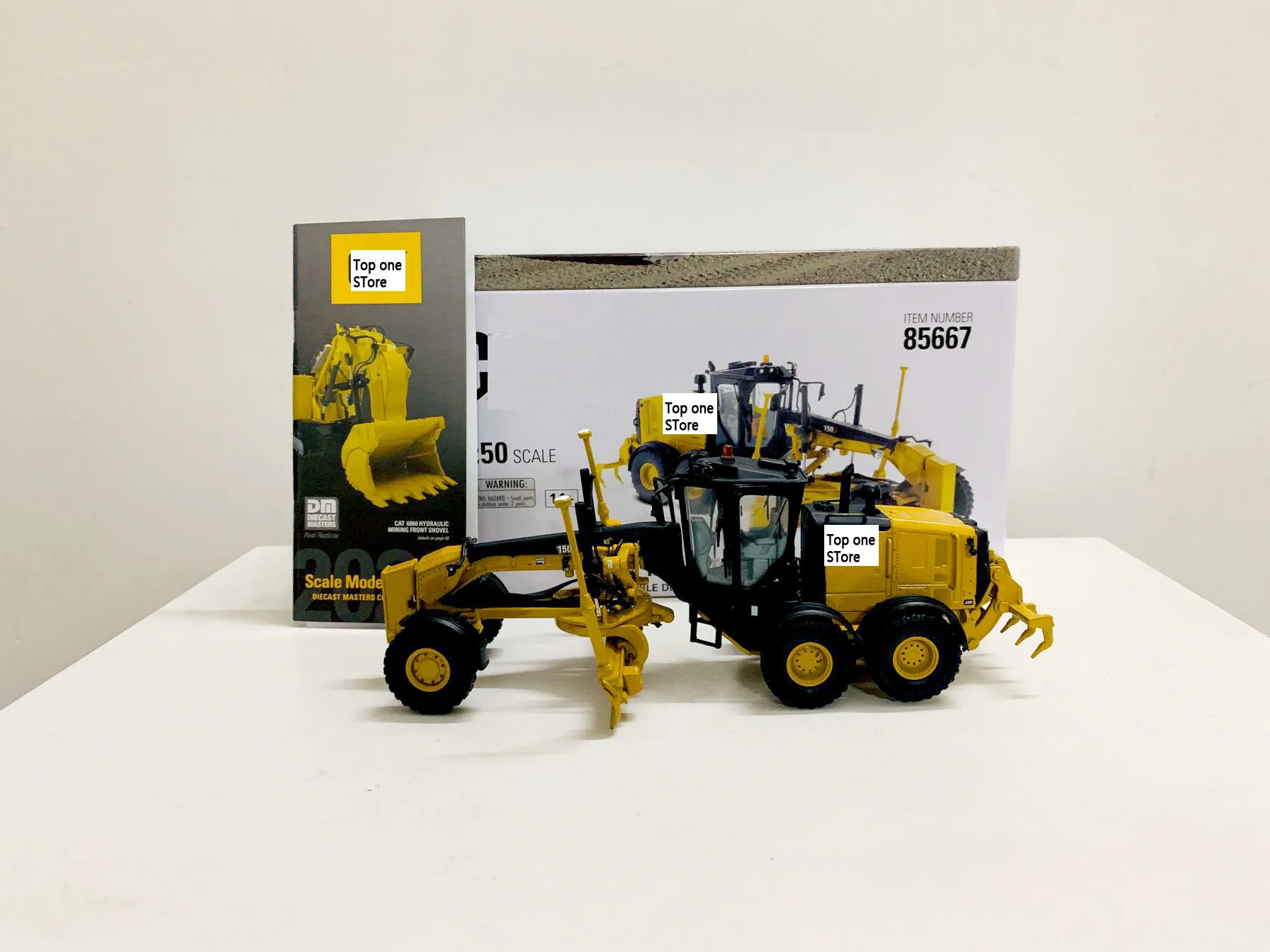 DM150 Motor Grader Metallmodell im Maßstab 1:50 von DieCast Masters DM85667 Geschenk Neu im Karton