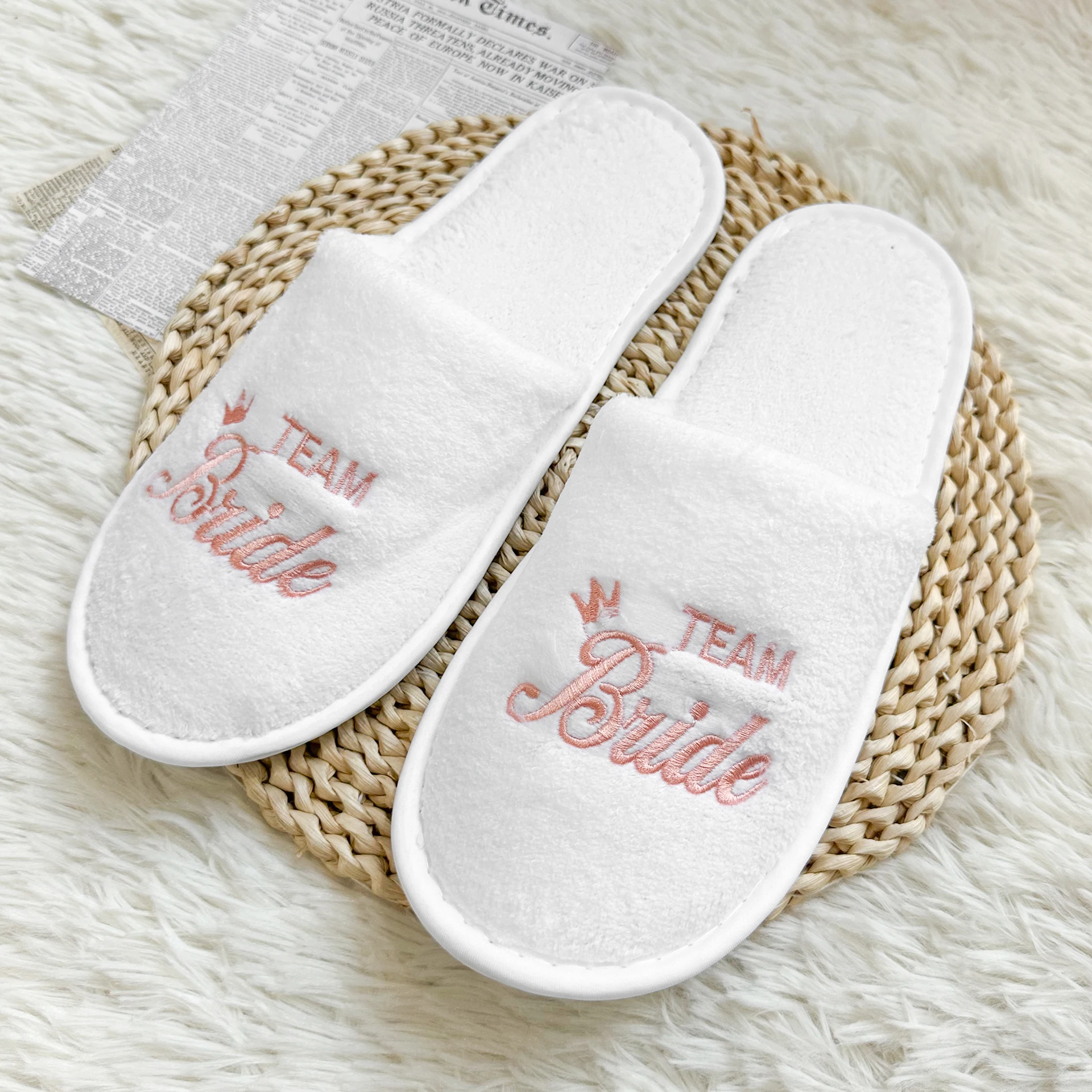 Bridal Party Slippers Set, Close-toe With Golden & Pink Embroidery, Lightweight Plush Cozy Flats, Non-slip Soft Sole For Bride