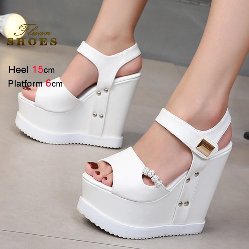 

2025 летние новые босоножки на танкетке на толстой подошве, женская обувь на платформе, белые женские босоножки с открытым носком на очень высоком каблуке 15 см для выступлений на сцене