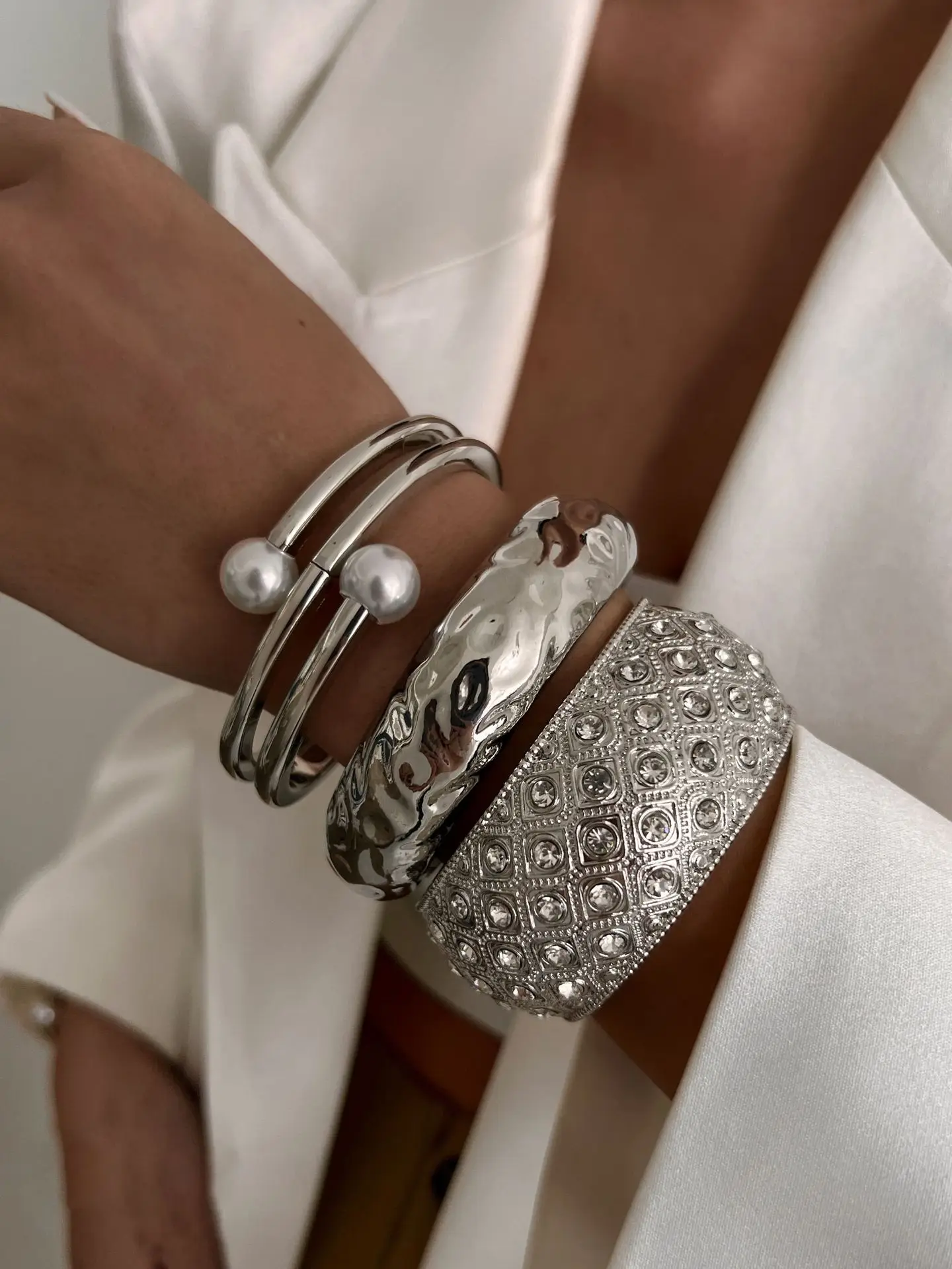 

Экстравагантные модные металлические запонки-браслеты с жемчугом в стиле хип-хоп и панк, женские украшения