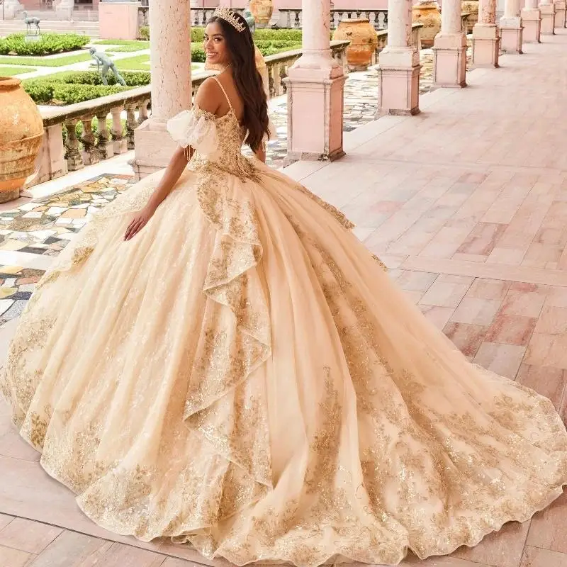 شامبانيا شرابة فساتين Quinceanera ، ثوب الكرة ، حزام السباغيتي ، يزين مطرز ، حبات الدانتيل ، تول الكريستال ، 15 سنة