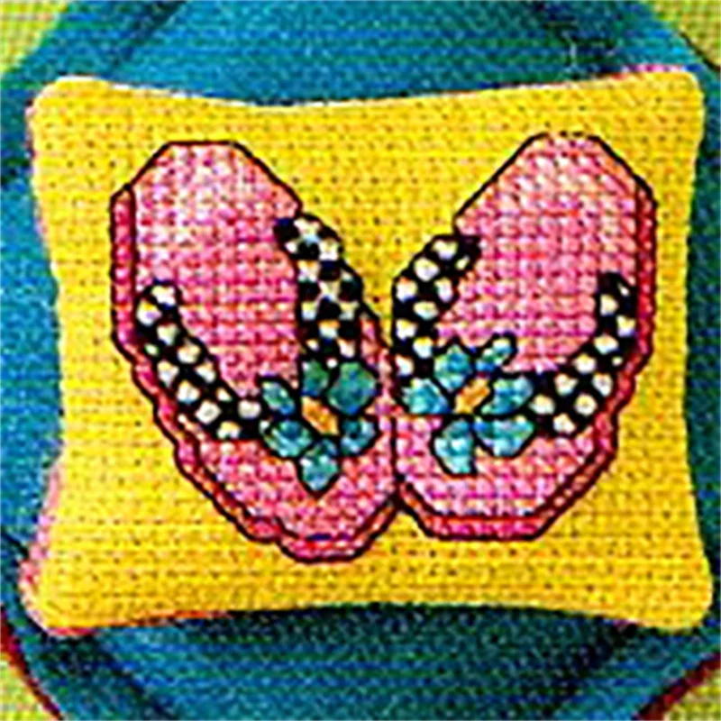 ZC158 Cross stitch kits Cross-stitch embroidery sets Needlework set threads Pin Needle Cushion Biscornu Counted Cross-Stitching