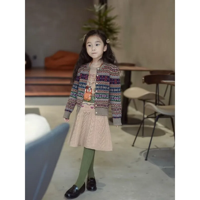 Girls Sweater 2026 Autumn Vintage Jacquard Fashion Korean Edition Kids Cardigan Sweater Cotton Cardigan Long Sleeve Bottom Shirt