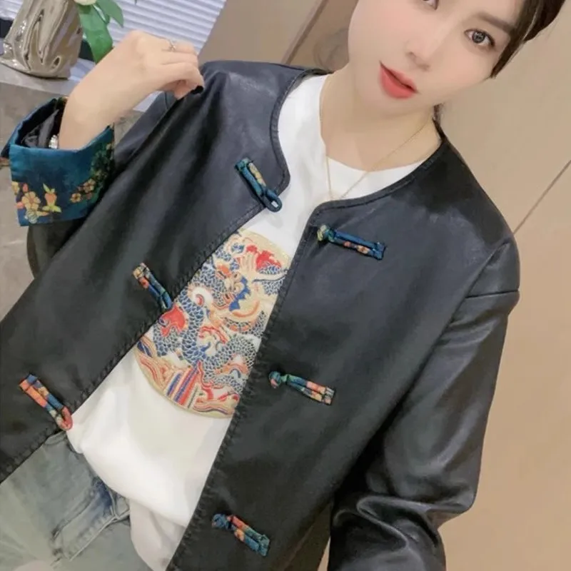 Jaet de cuero PU con botones Retro para mujer, prendas de vestir exteriores adelgazantes de otoño, estampado holgado, cuero de espera