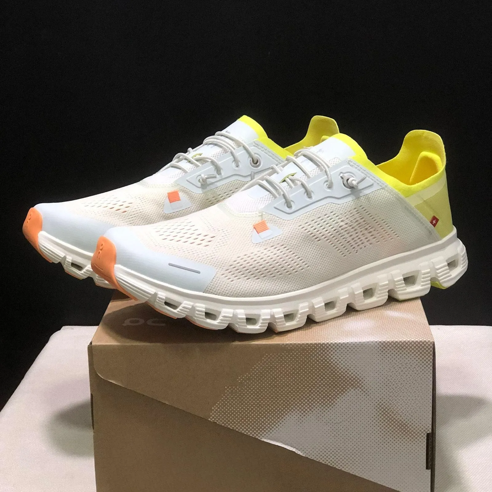 

Unisex Slip-on Sneakers, Durable Versatile Casual Running Shoes with Lightweight Soft Comfort Design