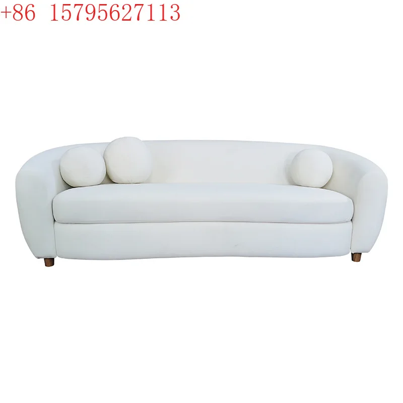 

Тканевый диван для маленькой квартиры в кремовом стиле для гостиной