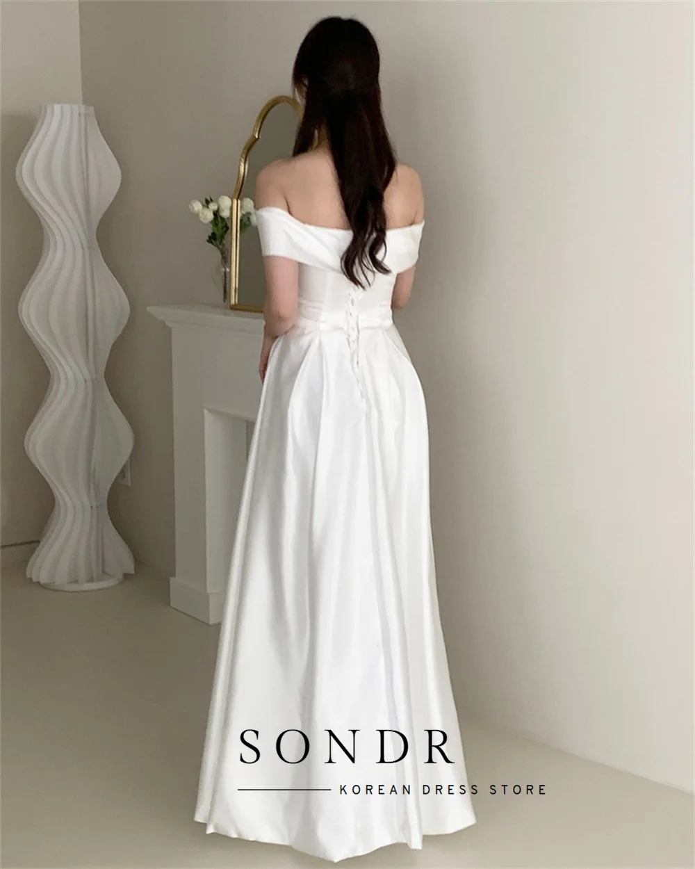 Sondr U-Boot-Ausschnitt, koreanische Brautkleider, elegantes, bodenlanges A-Linien-Abschlussball-Partykleid, Korsett-Rücken, maßgeschneidertes Satin-Abendkleid