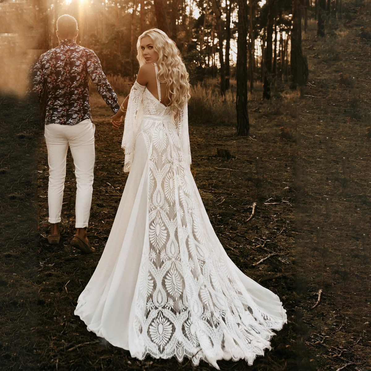 A Line Boho High Thigh Slit Lace Hippie Ball Gowns Customized Long Wide Split Sleeve Spaghetti Straps Scalloped Wedding Dress