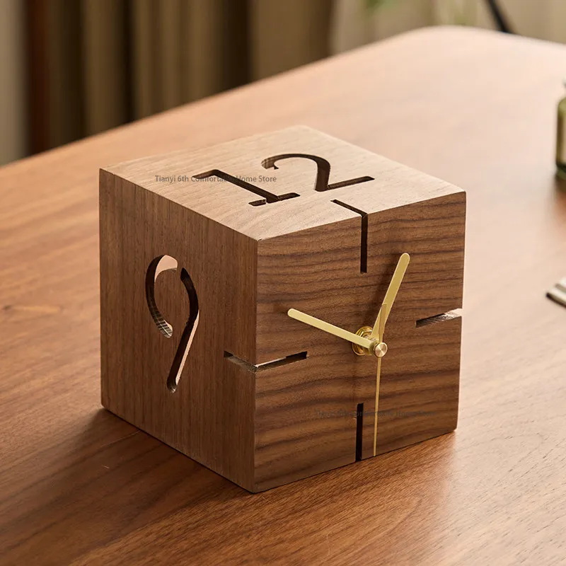 

Nordic Solid Wood Desk Clock Cube Hollow Desktop Silent Table Clock Creative Fashion Bedroom Home Decoration staande klok FYTC