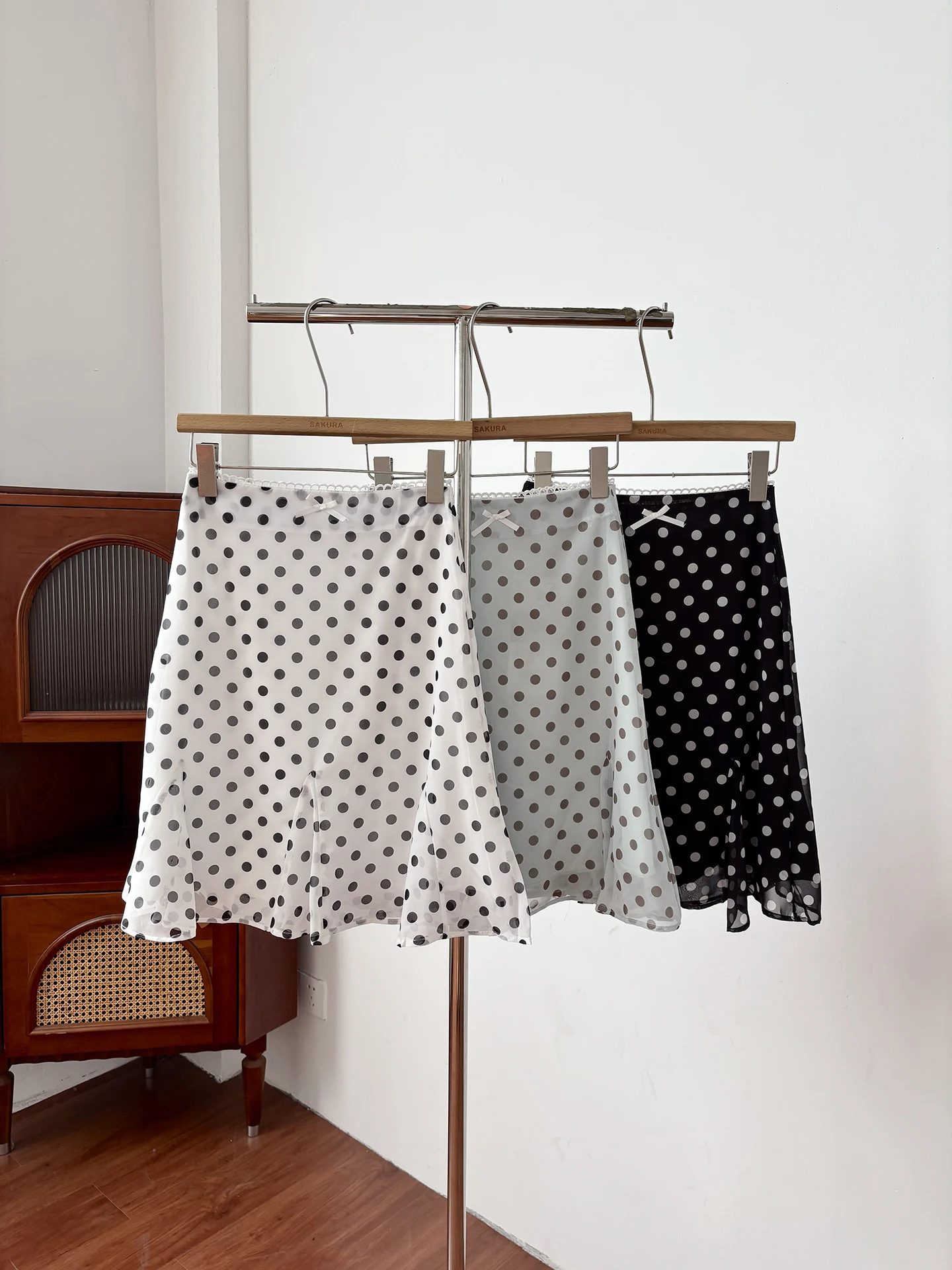 

Miss Tootie Polka Dot High Waist A-Line Skirt Women's Summer Sweet Style Slimming Short Skirts Fashionable Chic