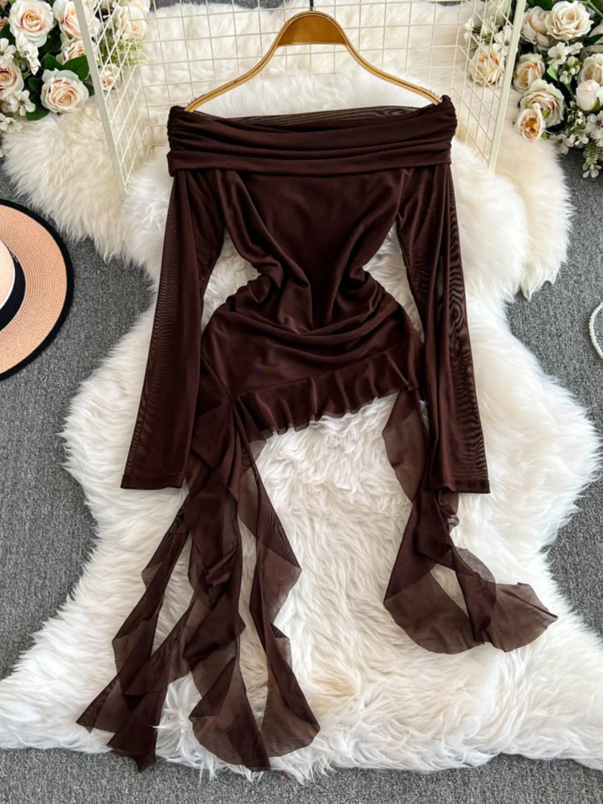 Damski T-shirt American Sle Long Sve Slim Fit z asymetrycznym dołem i jednym ramieniem, letni top Pure Desire