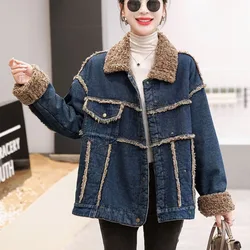 Giacca di jeans invernale taglie forti Abbigliamento donna Moda coreana Peluche più velluto imbottito Giunzione calda Capispalla da cowboy in lana d'agnello Donna