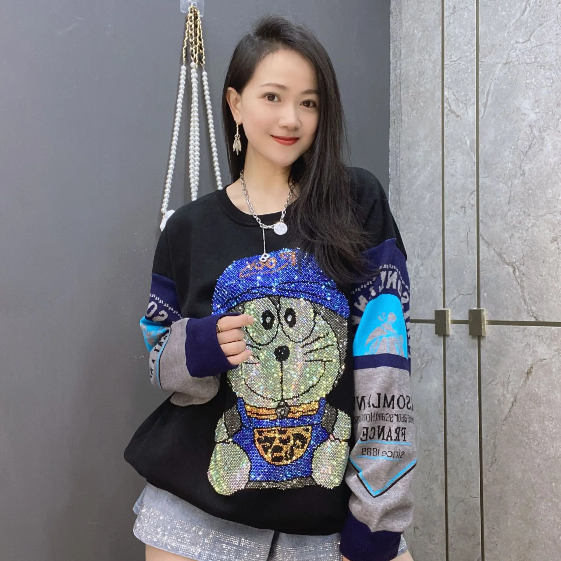 Winter Clothes Women Anime Hoodie with Diamonds Casual O Neck Full Pullover Sweater Loose Knitted Female Hoodies Jersey Diamante