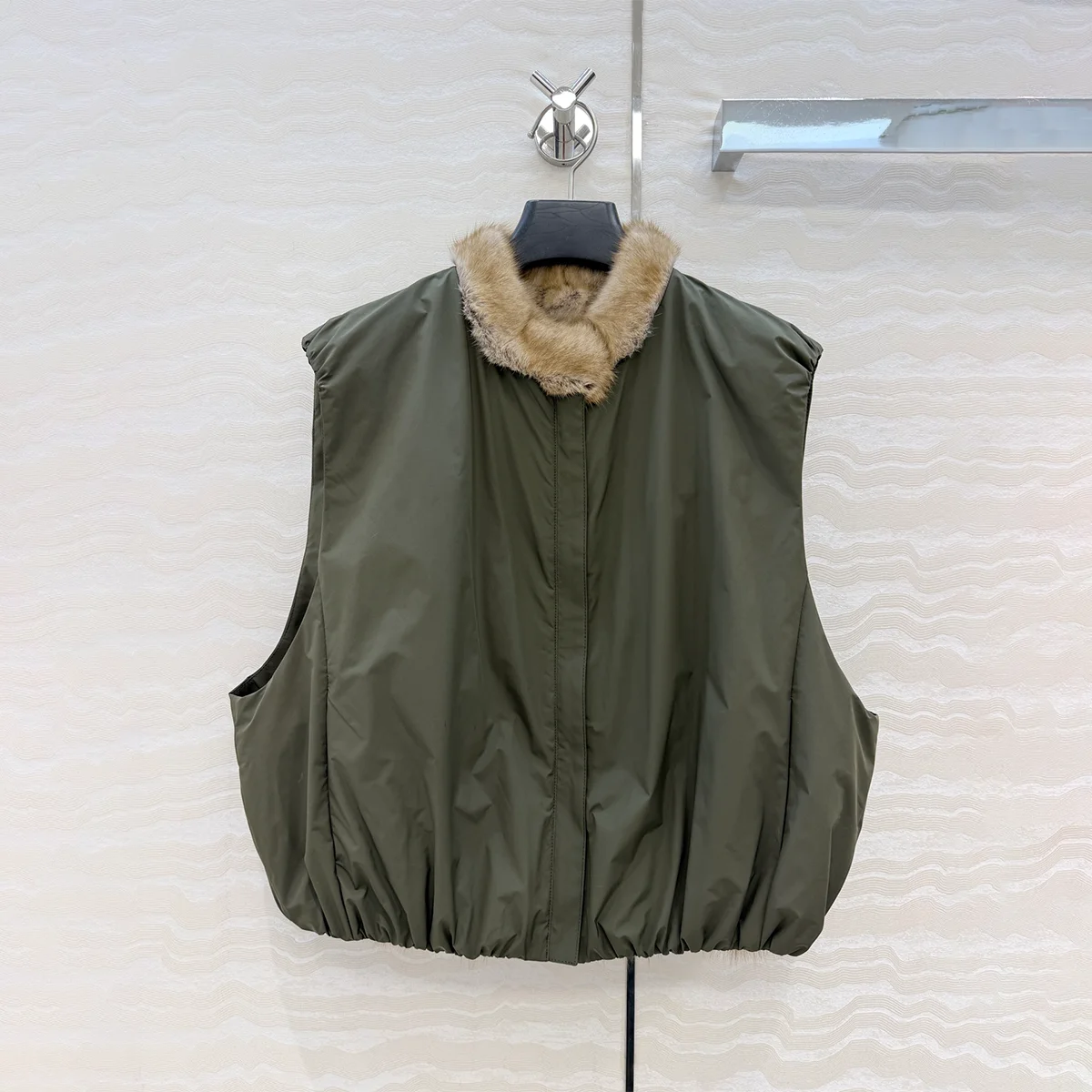 2026 Winter High Quality Ladies Reversible Sleeveless Gilet,Stand Collar 100% Polyester Outerwear26102024