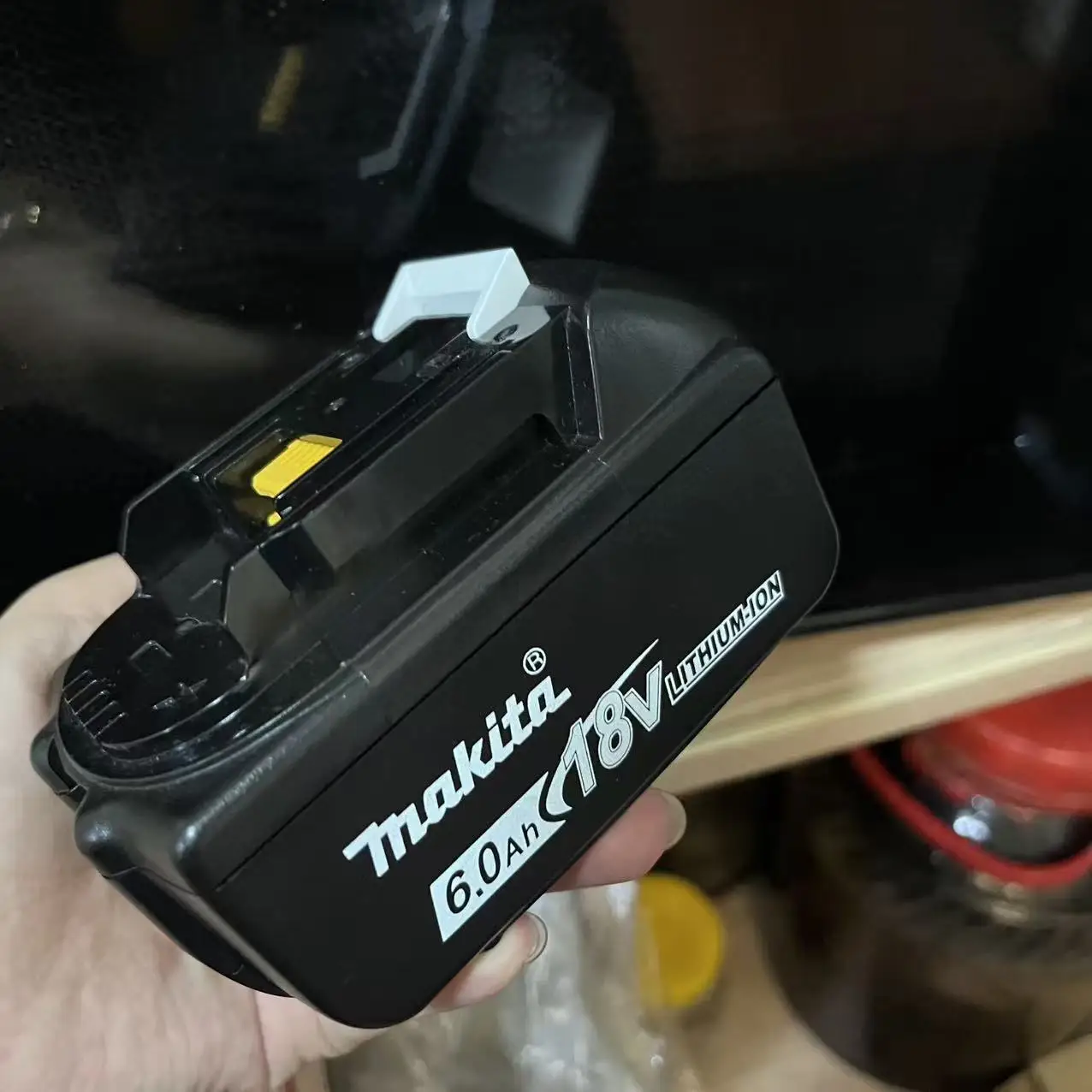 

Новая оригинальная сменная литиевая батарея Makita 18 В BL1830B BL1850B BL1850 BL1840 6 Ач/5 Ач/3 Ач, совместимая с моделями 18 В