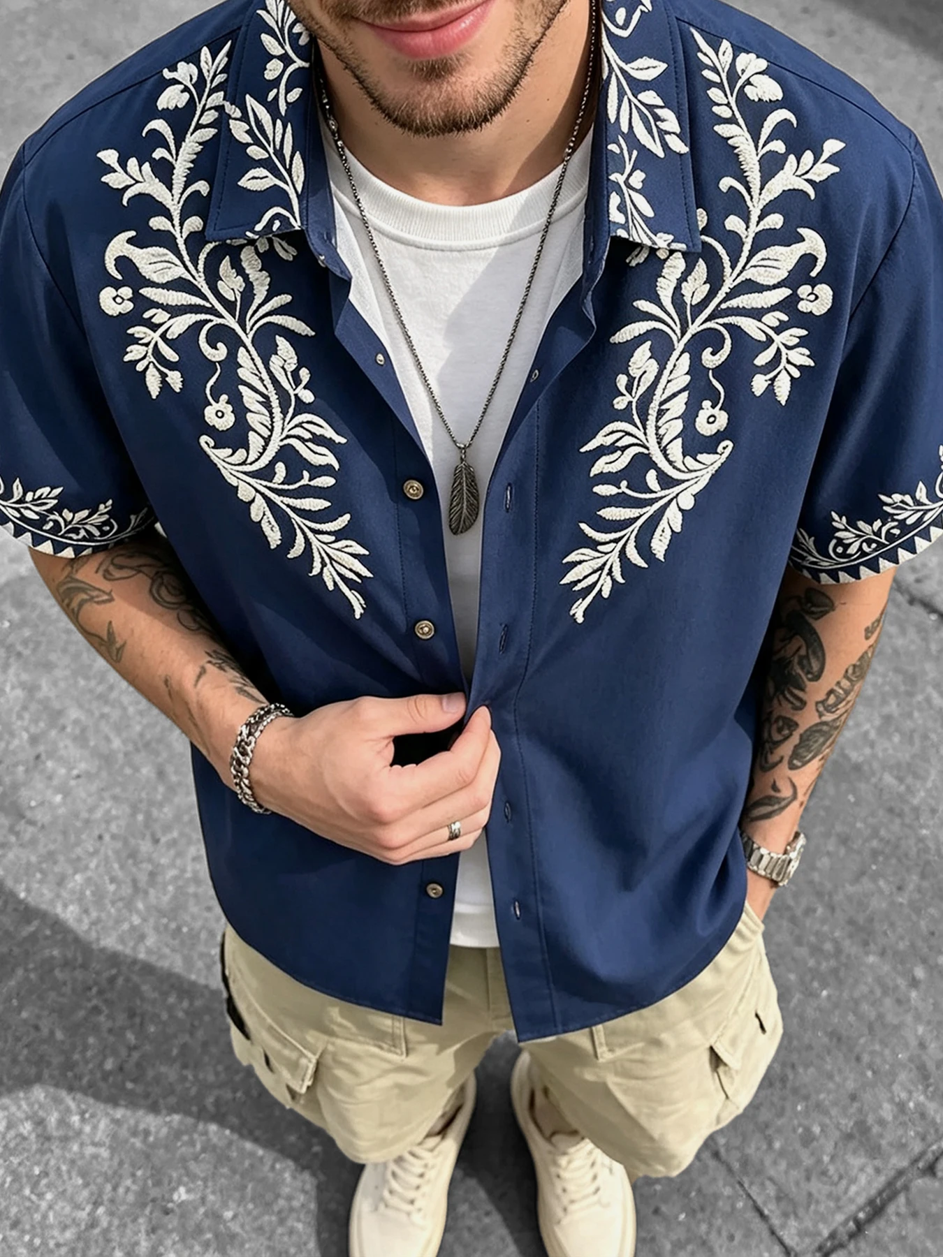 Men's Navy Blue Vine Floral Print Cuban Collar Short-Sleeved Shirt, Loose Casual Top, Men's Vacation Style Open-Front Trendy Shirt