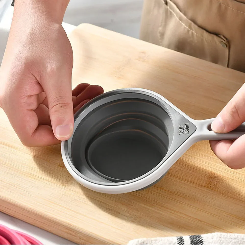 4/8 Piece Foldable Measuring Cups and Spoons Set Silicone Measuring Cup Kitchen Measuring Spoon Scoop For Cake Baking Flour Food