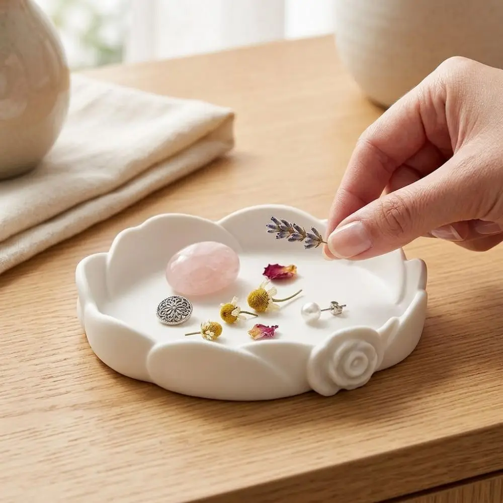 3D Printed Rose-Shaped Jewelry Storage Tray Plastic Non-Slip Base Minimalist Flower Key Dish Elegant Look Wear-Resistant