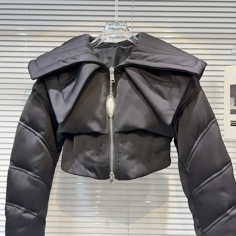 سترة شتوية جديدة مخصصة لشتاء 2025 ذات طبقات مزدوجة وياقة شال وخصر مزركش فتاة حارة قصيرة نمط موضة أسفل سترة #3