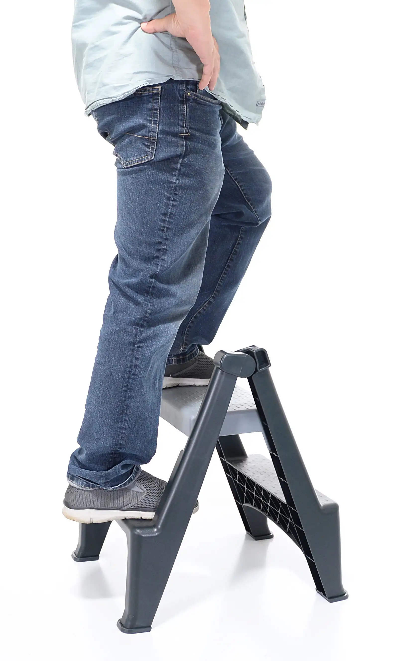 Elevate-2-Step Stool dobrável, preto e cinza