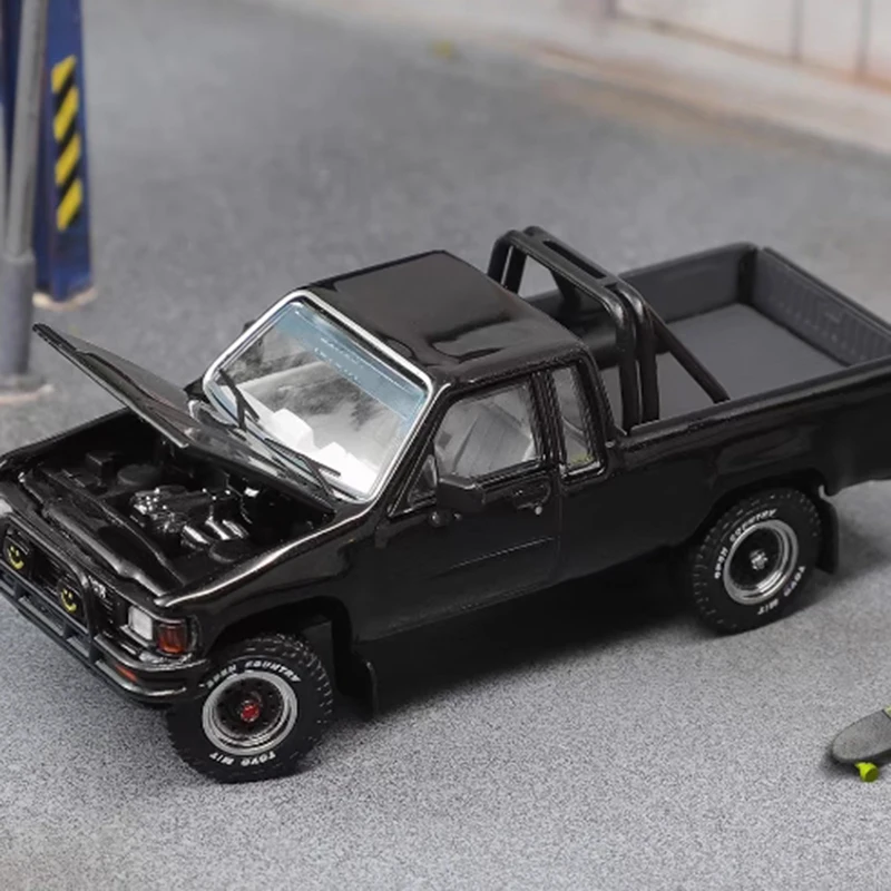 

GCD 1:64 Scale TYT 1985 Hilux (N50)SR5 Alloy Simulation Car Model Static Collection Decorated Holiday Toys Souvenir Gift