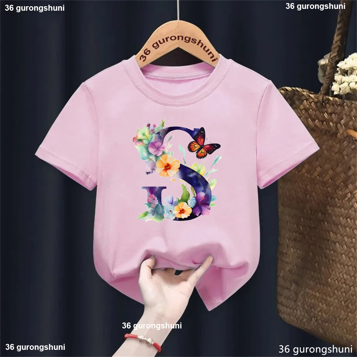 

New 26 Alphabetic Letter Flowers Butterfly T Shirt Girls Kawaii Kids Clothes Toddler Shirt The First Letter Of A Name T-Shirt